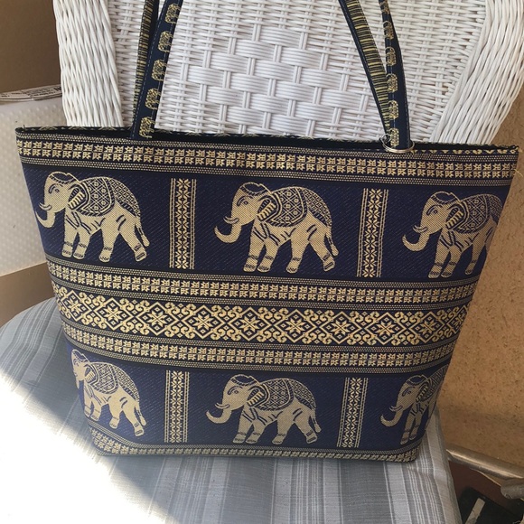 Handbags - Elephant tote  with zippered closure and small detachable keychain change holder